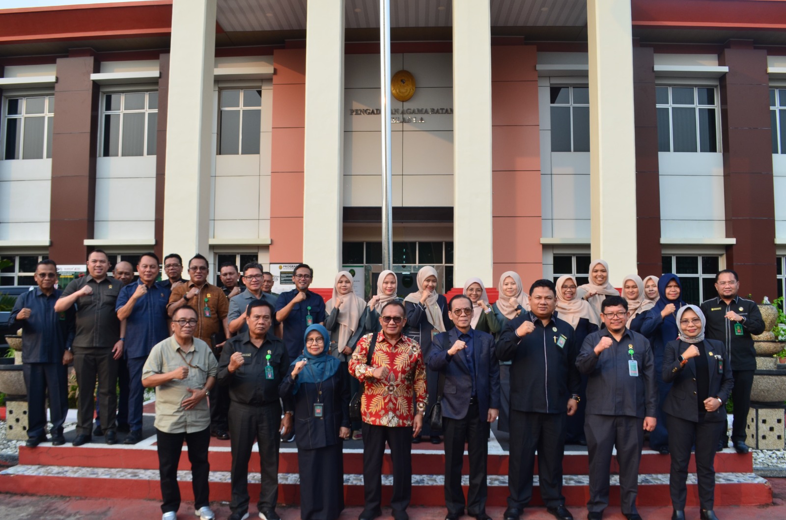 KUNJUNGAN HAKIM AGUNG RI KE PA BATAM: PERKUAT PEMBINAAN DAN SILATURAHMI ANTAR-LEMBAGA PERADILAN
