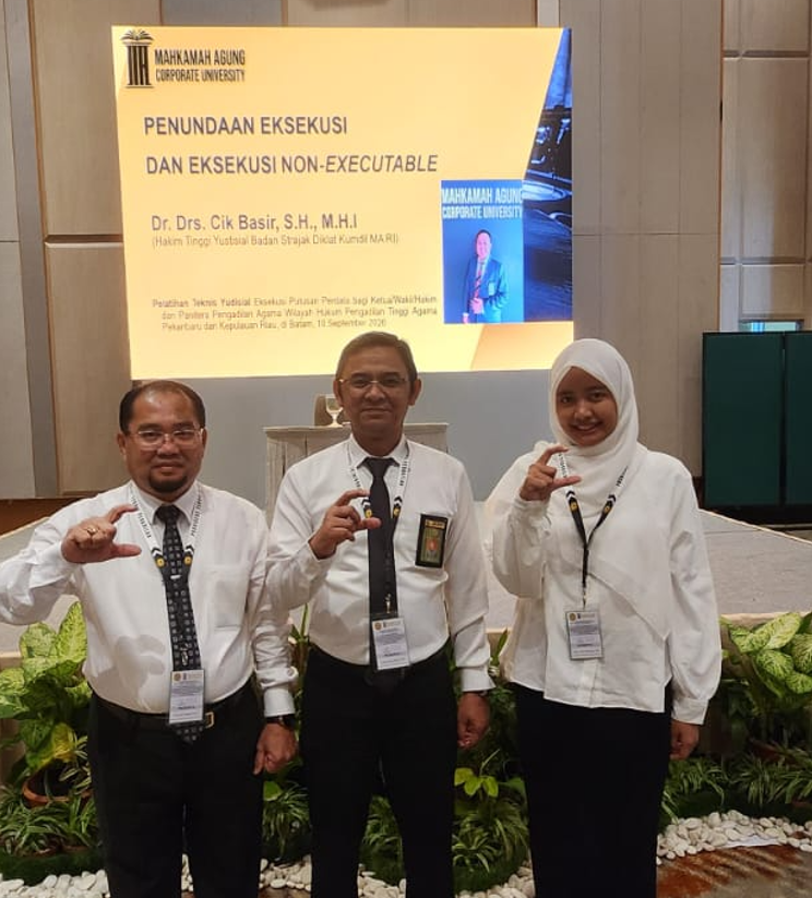 KETUA DAN DUA PANITERA MUDA PENGADILAN AGAMA BATAM IKUTI PELATIHAN SINGKAT EKSEKUSI PUTUSAN PERDATA